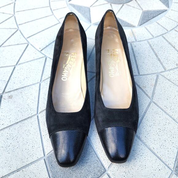 Salvatore Ferragamo Suede Cap Toe Pumps Heels 9.5 Vintage - Picture 3 of 10